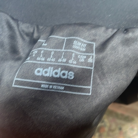 NY special edition adidas running 🏃‍♀️ shorts - Picture 3 of 3